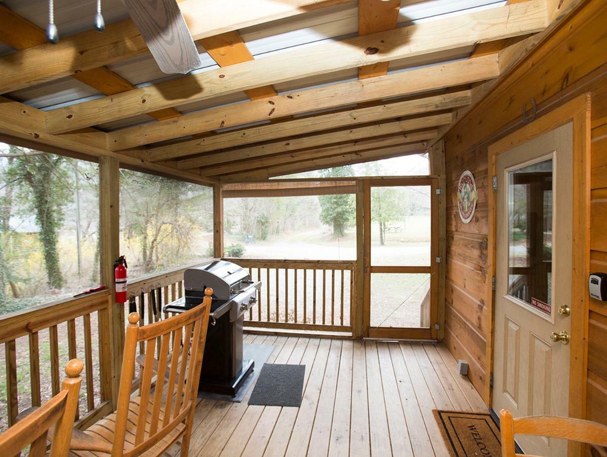 Pine Gables Cabins Villa Lake Lure Exterior photo